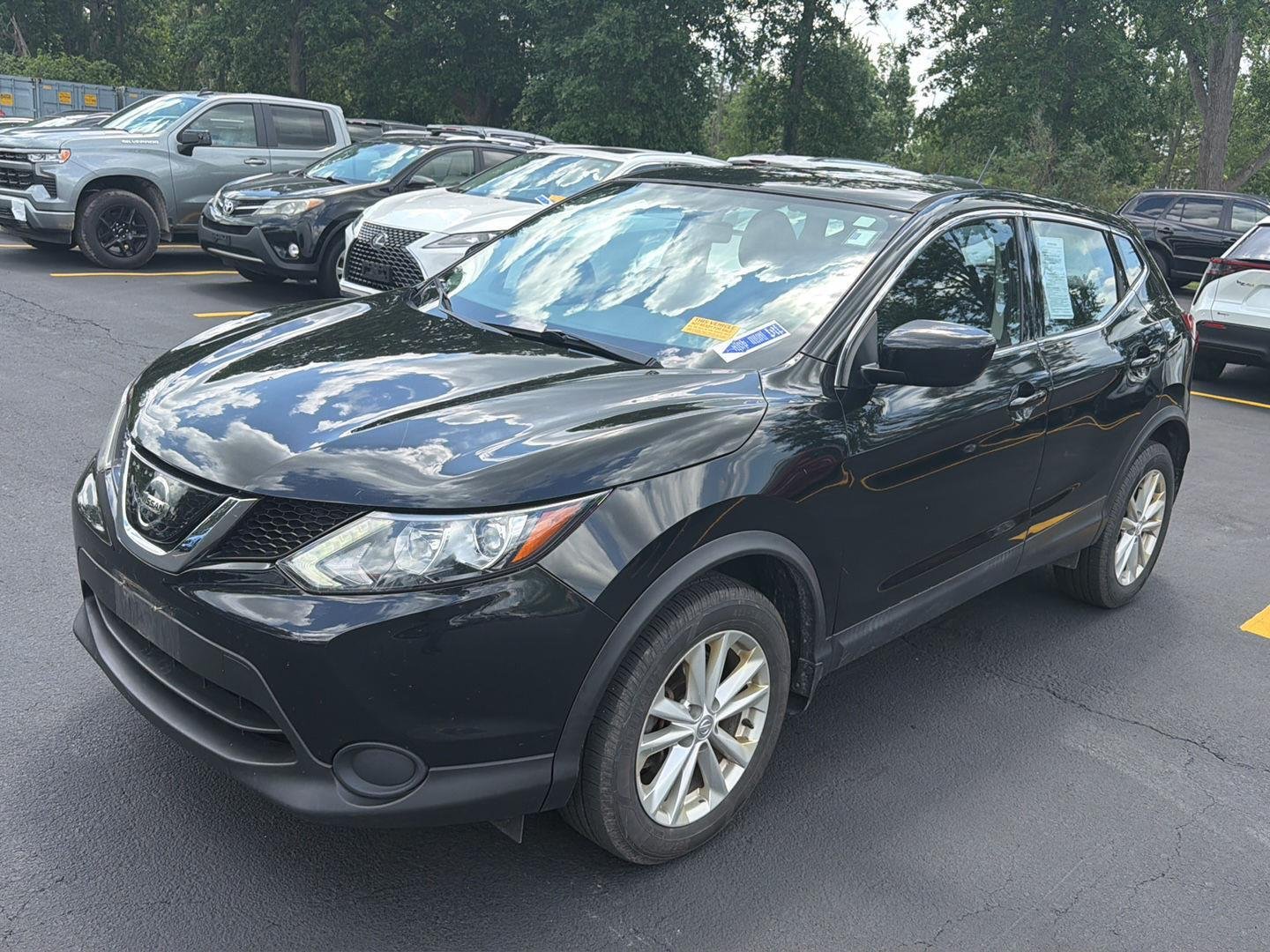 Used 2018 Magnetic Black Nissan S image 3