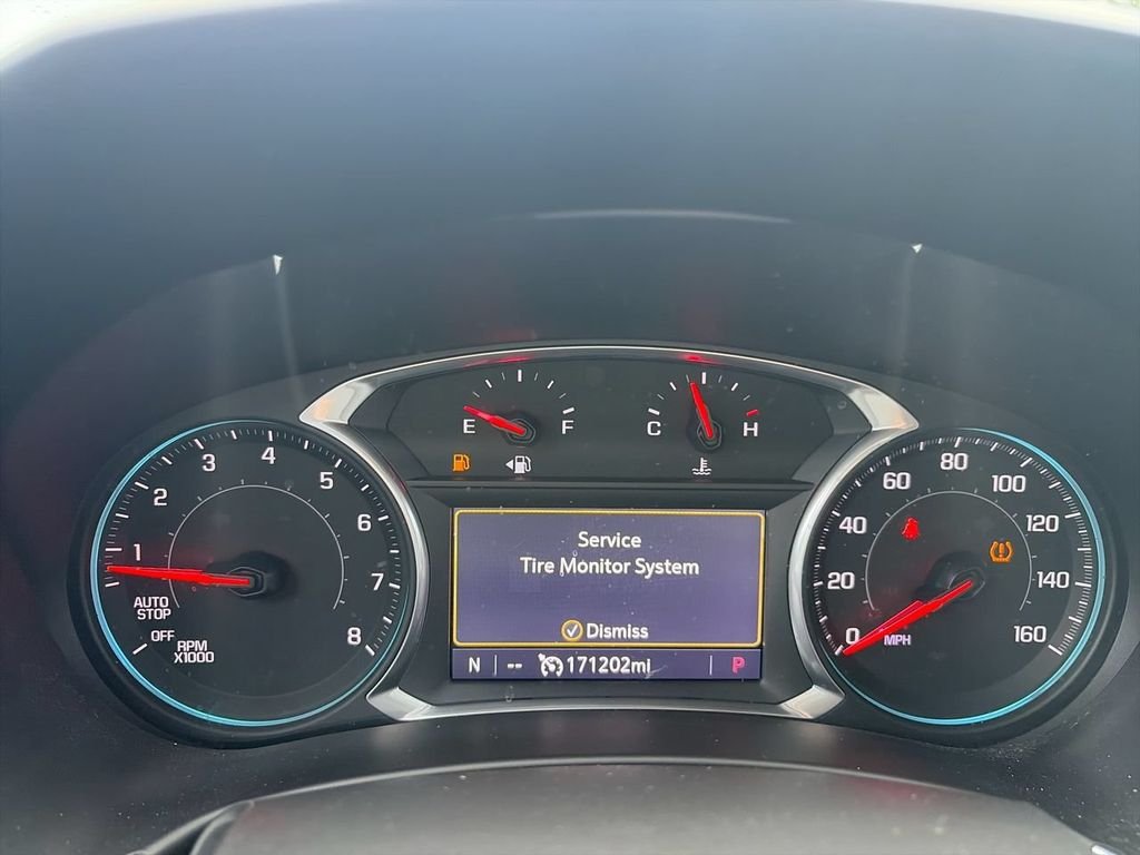Used 2019 Silver Chevrolet LT image 26