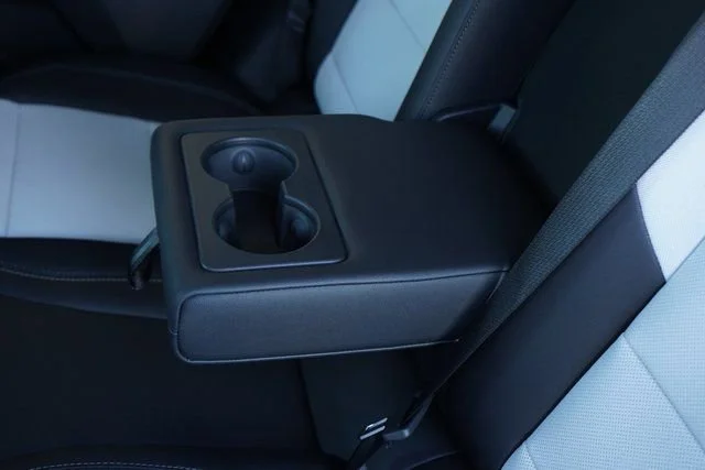 2025 Chevrolet Equinox EV LT - Photo 40