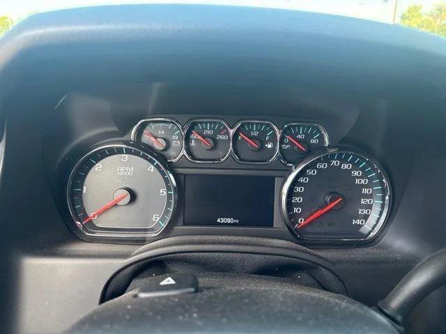 Used 2020 White Chevrolet LT image 12