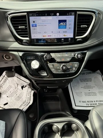 2026 Chrysler Pacifica Select - Photo 7