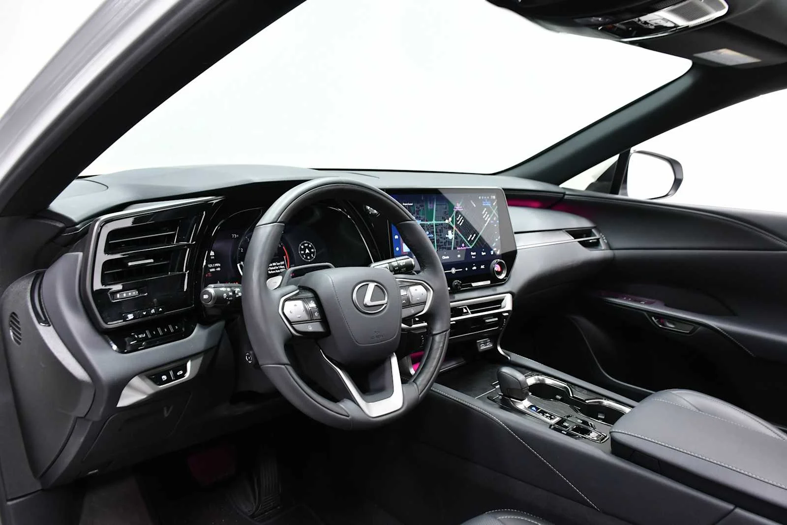2025 Lexus RX 350 - Photo 16