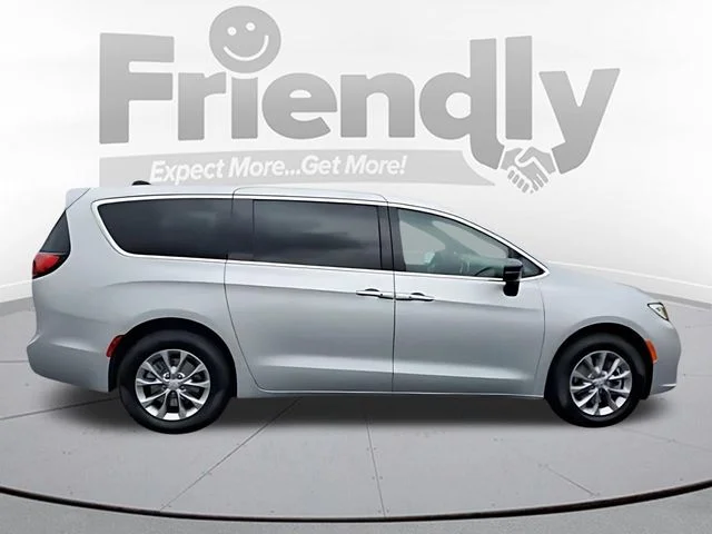 New 2026 Silver Mist Clear-Coat Exterior Paint Chrysler Select image 6