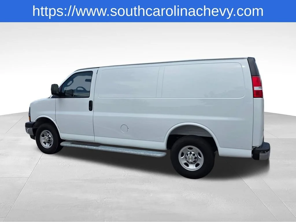 Used 2025 Summit White Chevrolet WT image 31