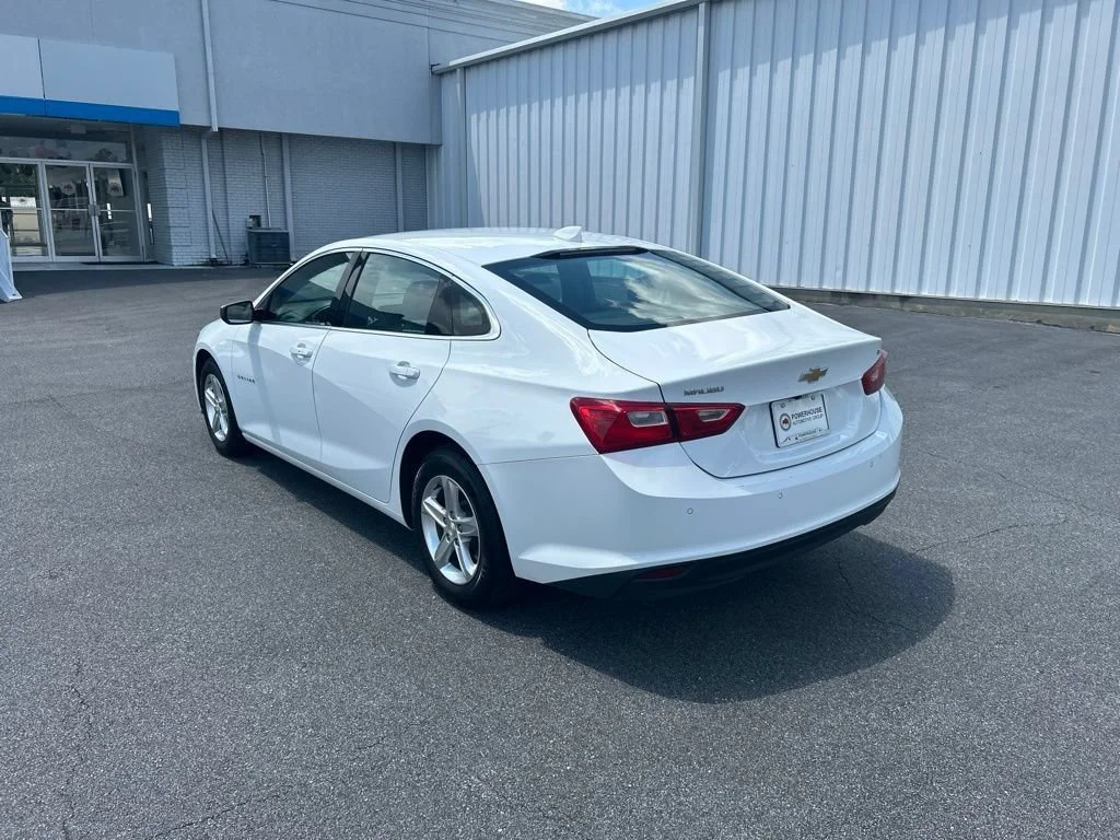 Used 2024 Summit White Chevrolet 1LT image 4