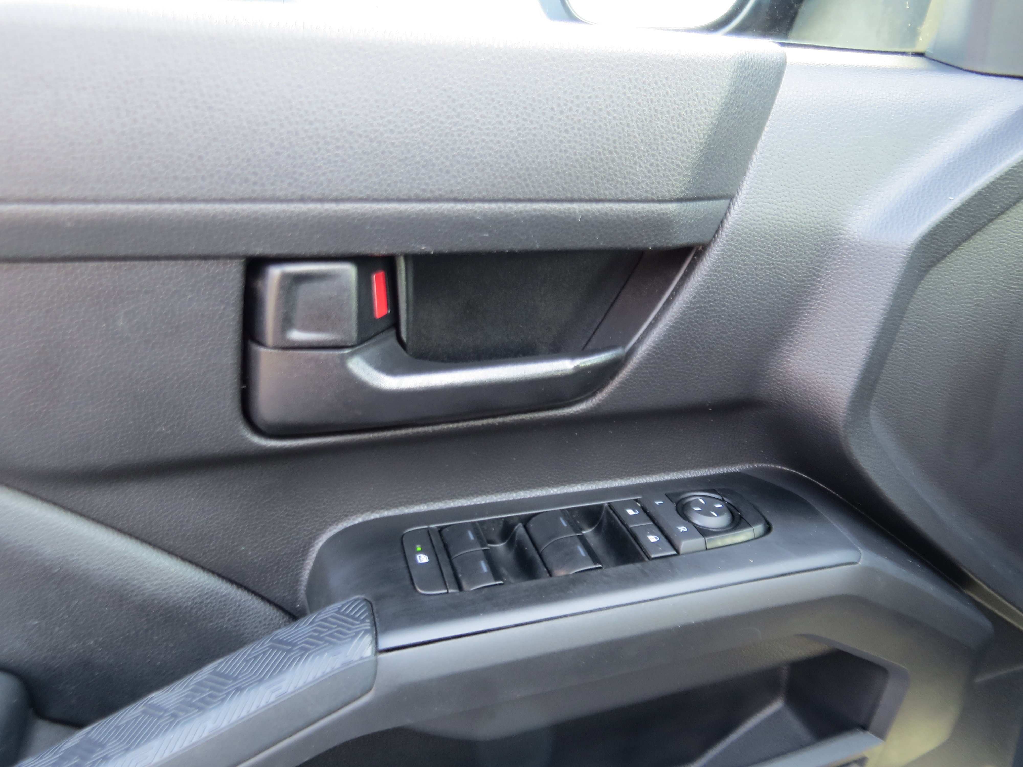 Used 2024  Toyota SR5 image 14