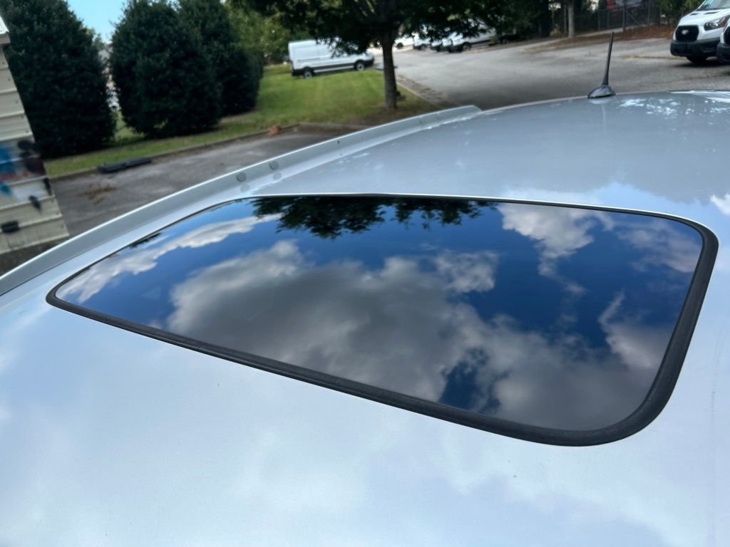 Used 2015 Silver Honda EX-L image 10