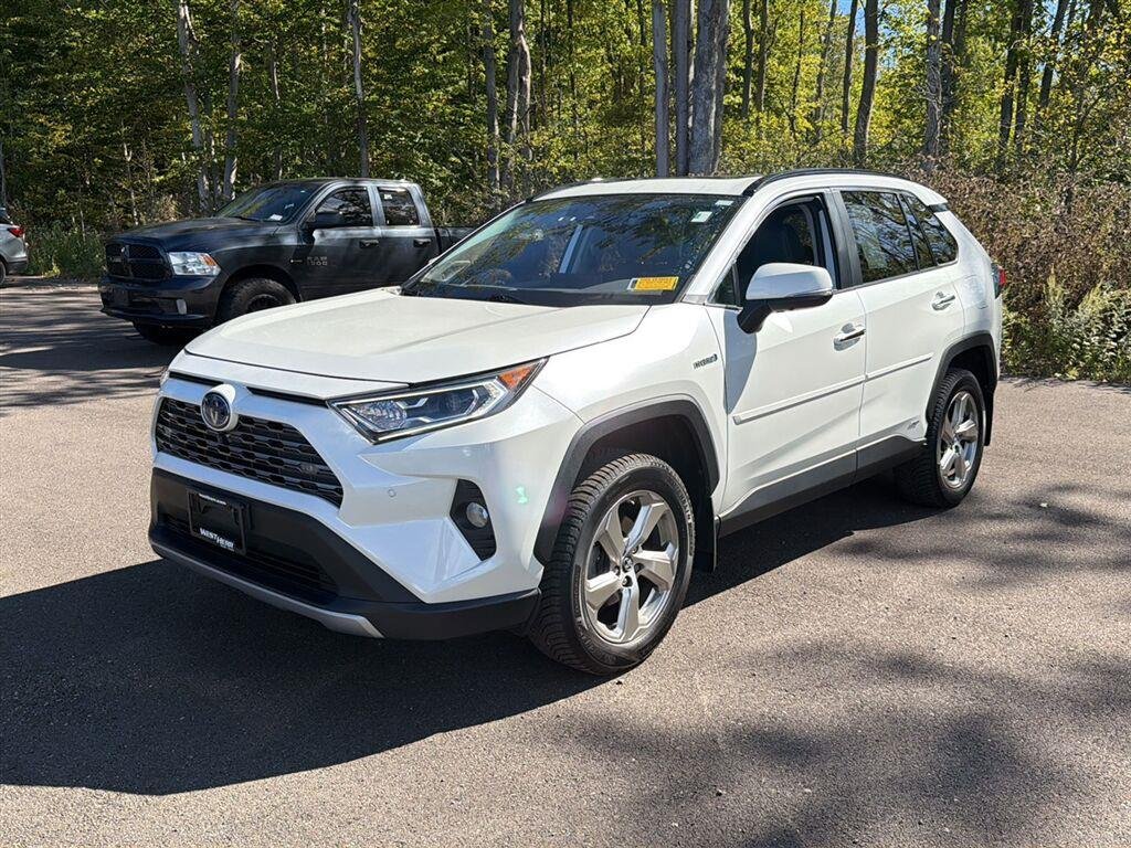 Used 2019 Blizzard Pearl Toyota Limited image 12