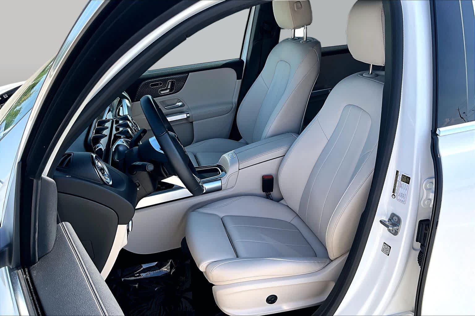 Used 2024 Polar White Mercedes-Benz EQB 250+ image 7