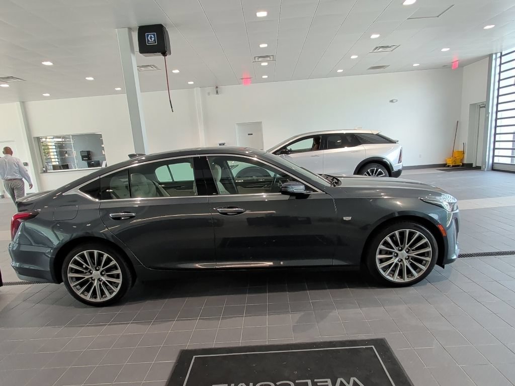 Used 2020 SHADOW METALLIC Cadillac Premium Luxury image 2