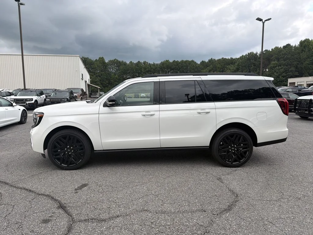 New 2027 White Ford Platinum image 4