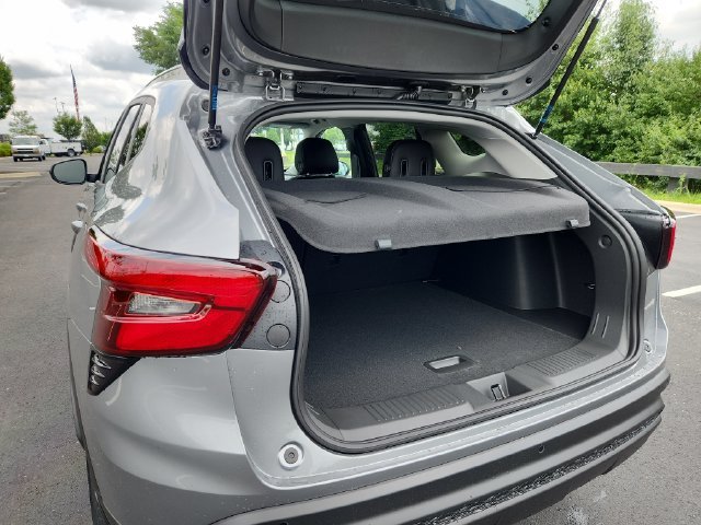 2026 Chevrolet Trax LT - Photo 18