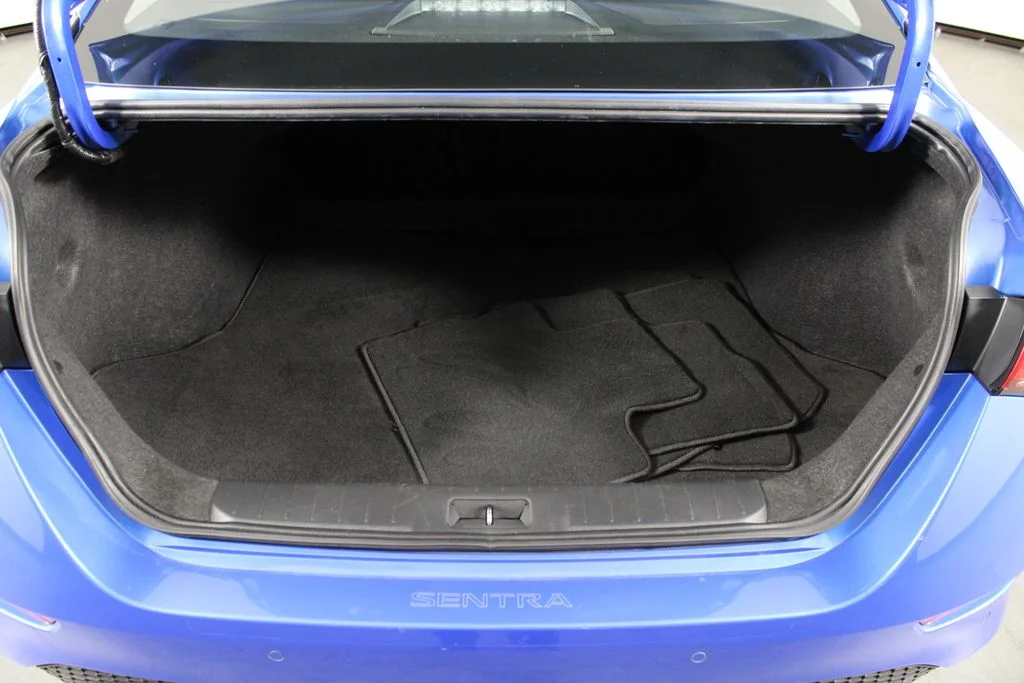 2023 Nissan Sentra SV - Photo 18