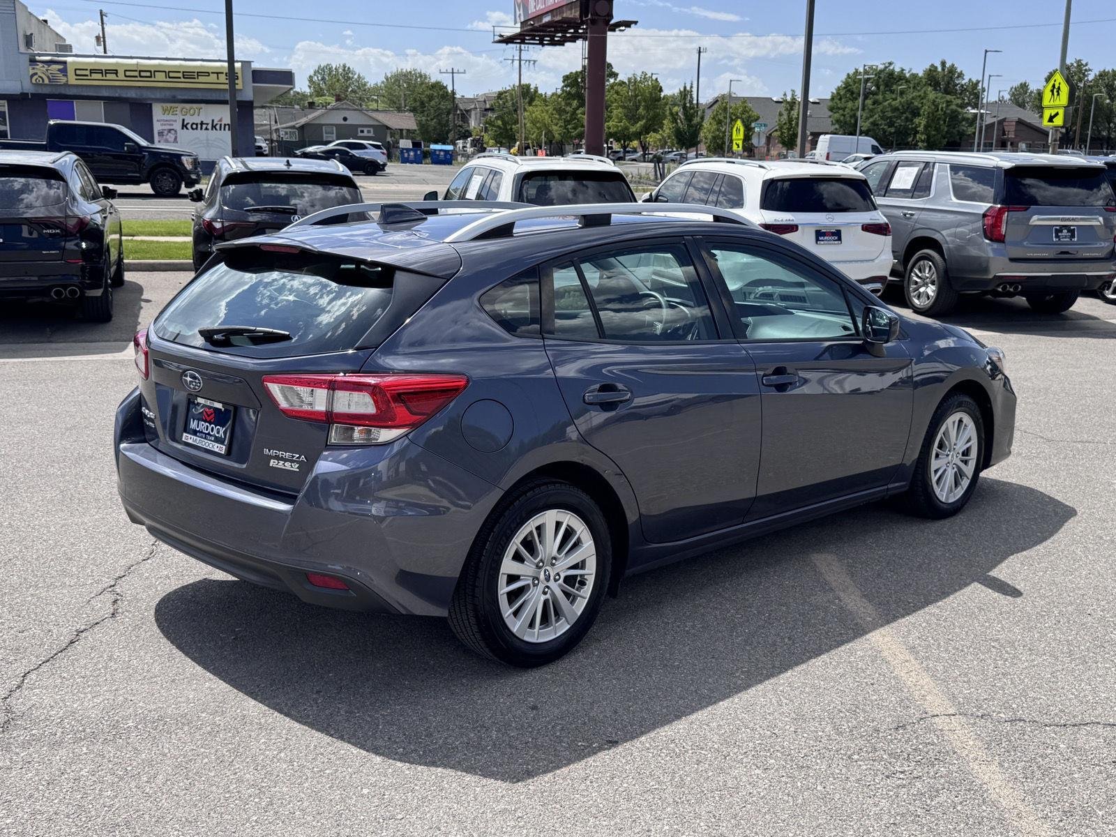 Used 2017 Ice Silver Metallic Subaru Premium image 4
