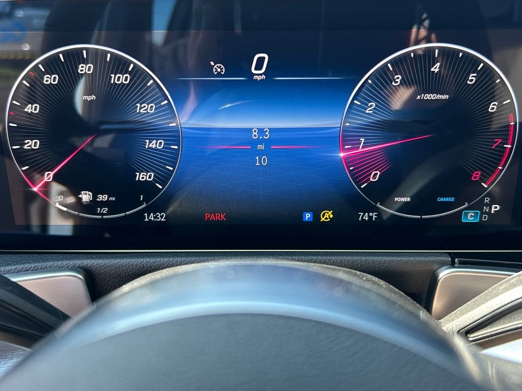 New 2026 Polar White Mercedes-Benz GLB 250 image 17