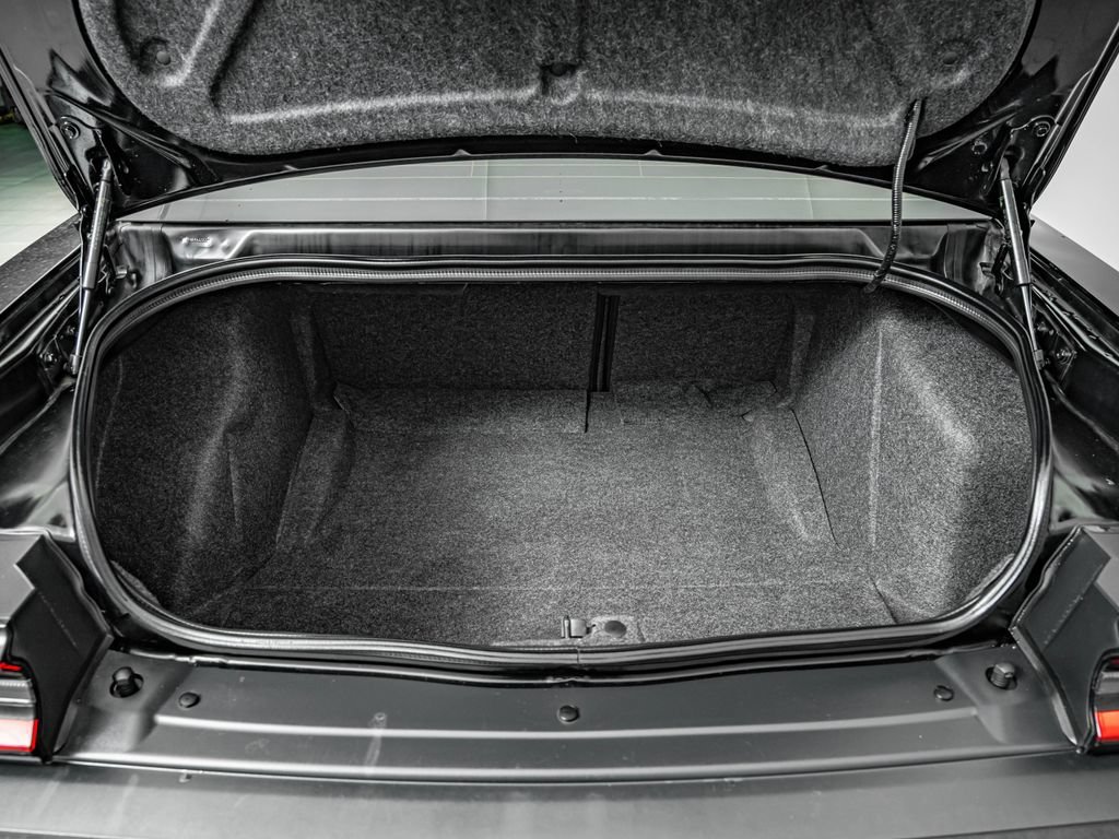 Used 2021 Pitch Black Clearcoat Dodge SXT image 36