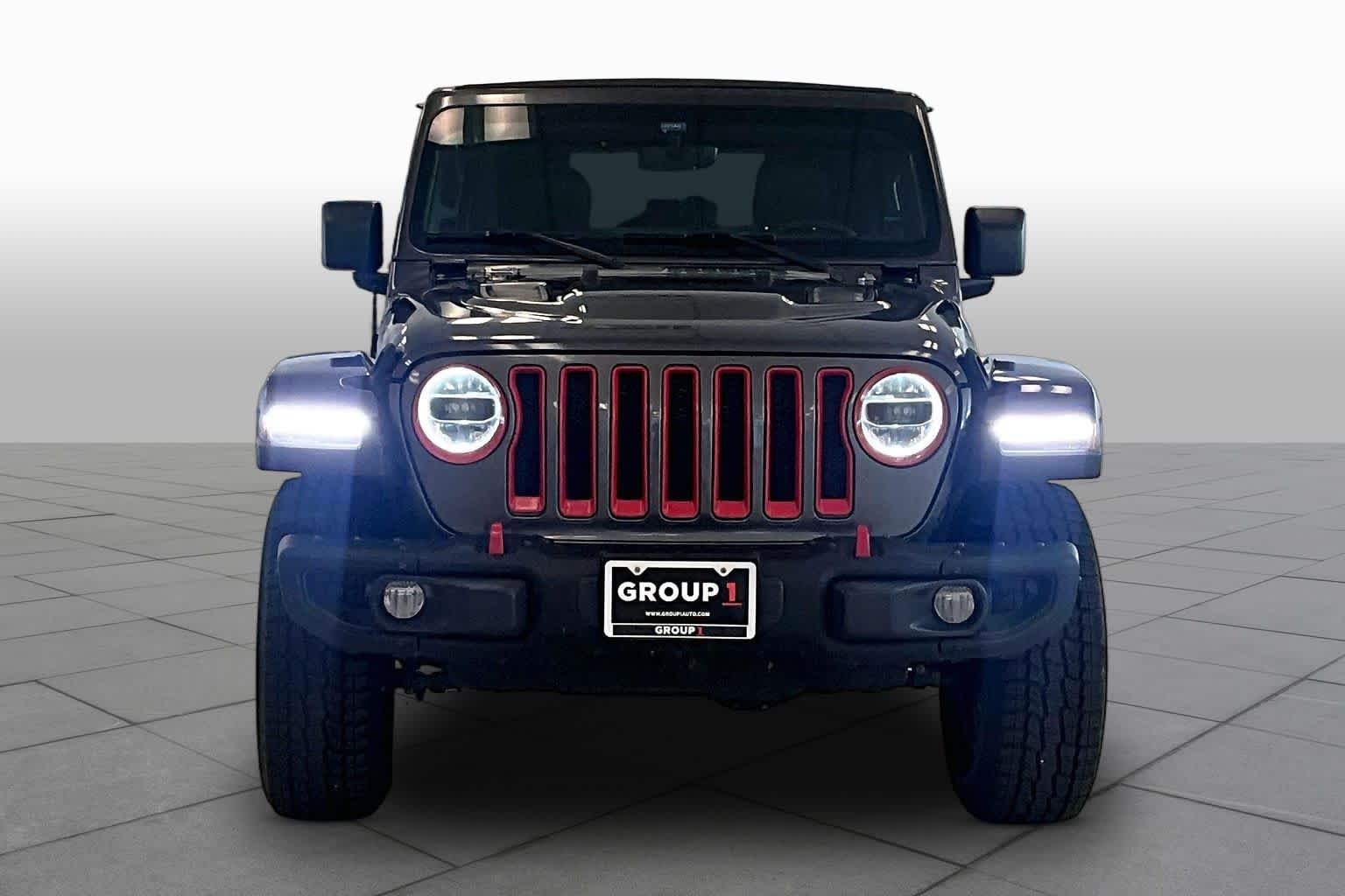 Used 2019 Granite Crystal Metallic Clearcoat Jeep Rubicon image 3