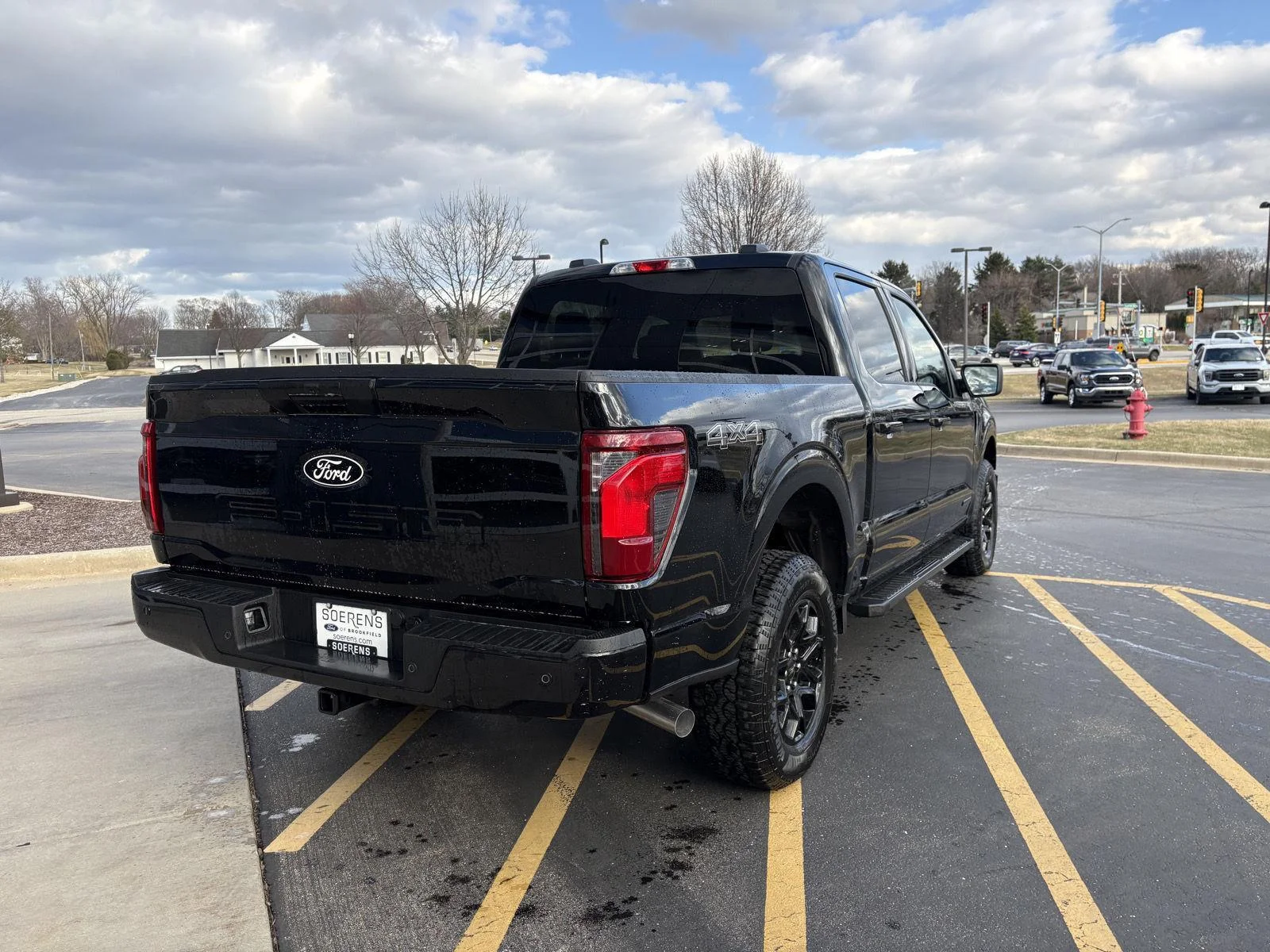 New 2026 Agate Black Metallic Ford XLT image 6