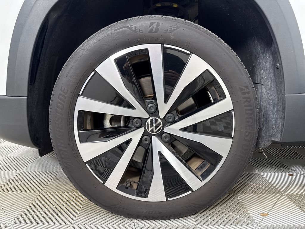 2023 Volkswagen Taos SE - Photo 19