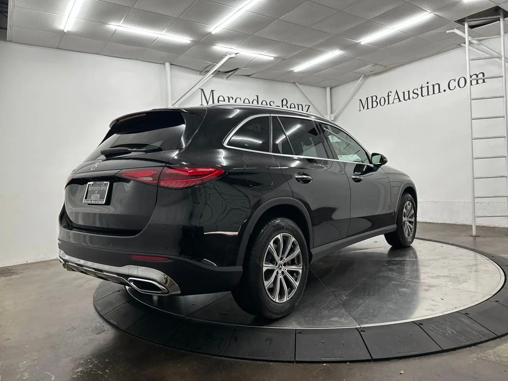 New 2026 Black Mercedes-Benz GLC 300 image 7