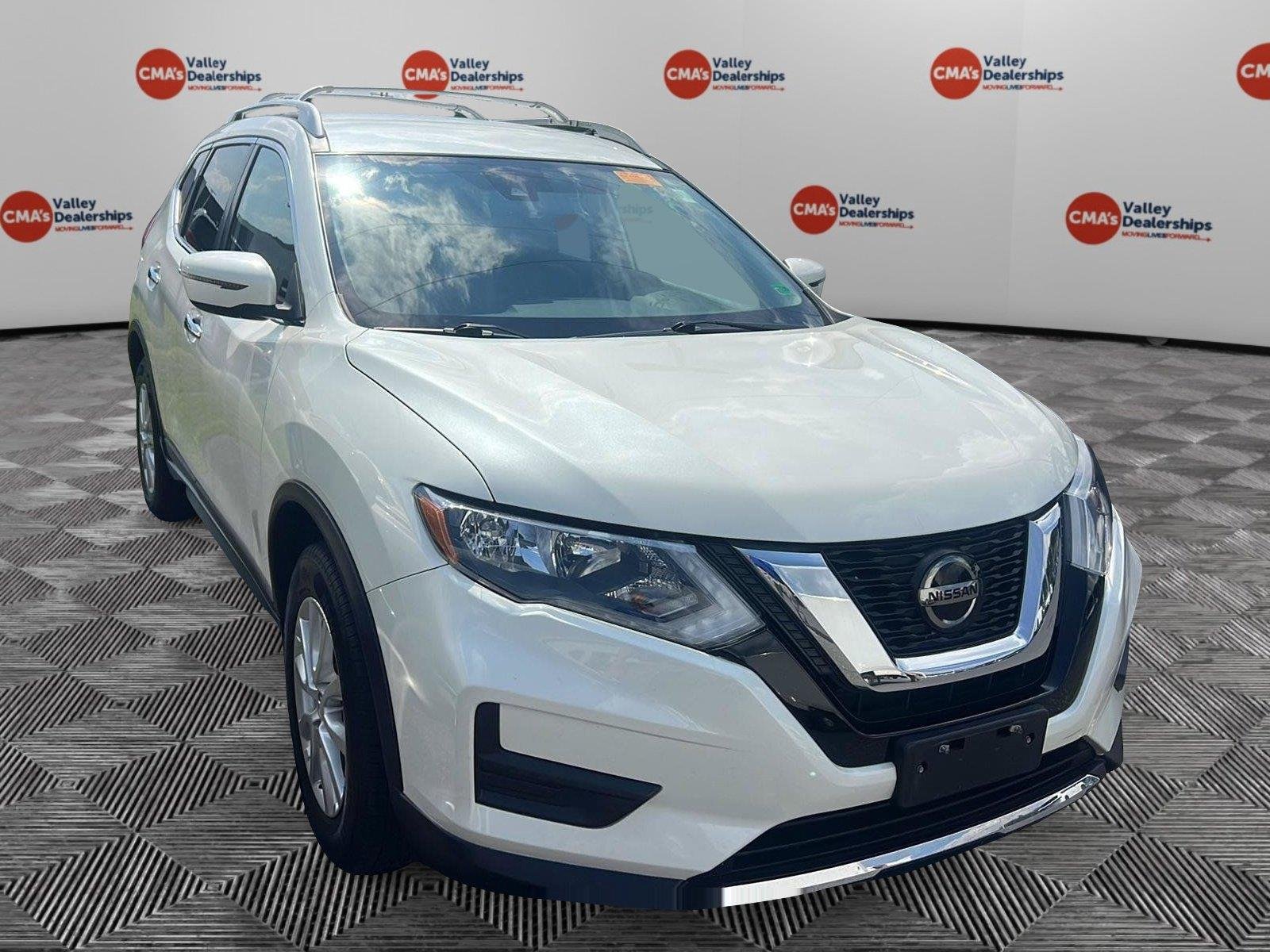 Used 2020 Pearl White Tricoat Nissan SV image 5