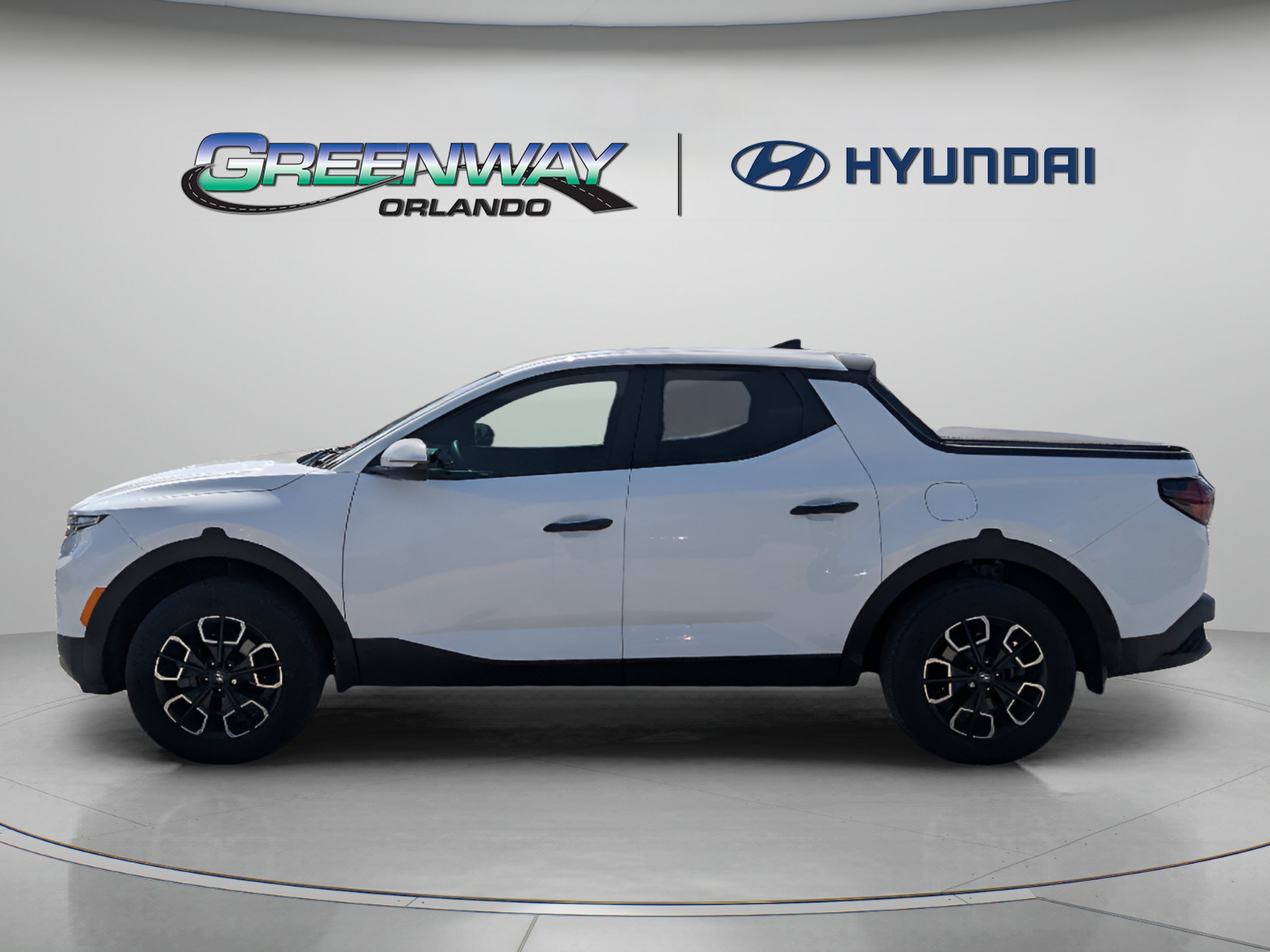 Used 2023 Atlas White Hyundai SEL image 5