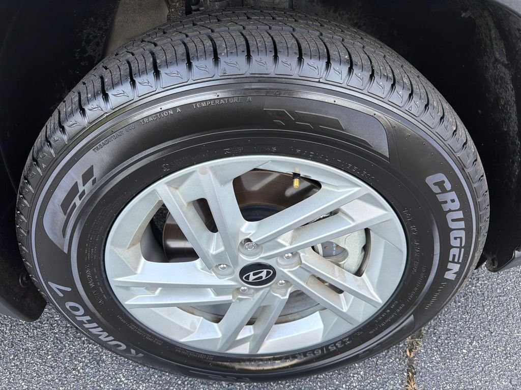 2025 Hyundai Tucson SE - Photo 12
