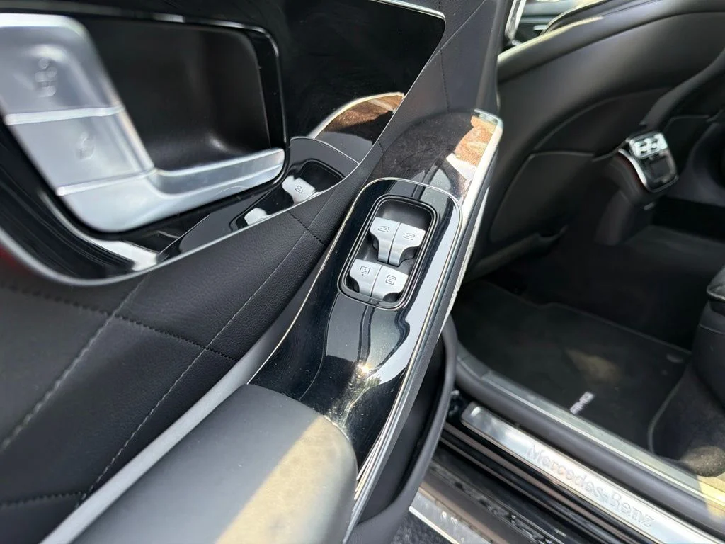 Used 2021 Black Mercedes-Benz S 580 image 31