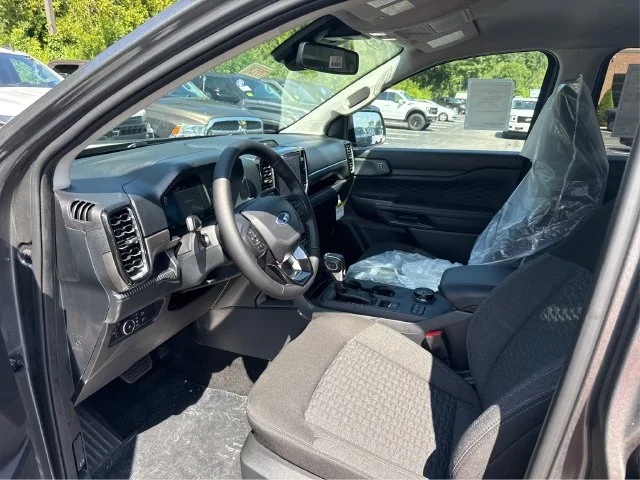 New 2026 Carbonized Gray Metallic Ford XLT image 10