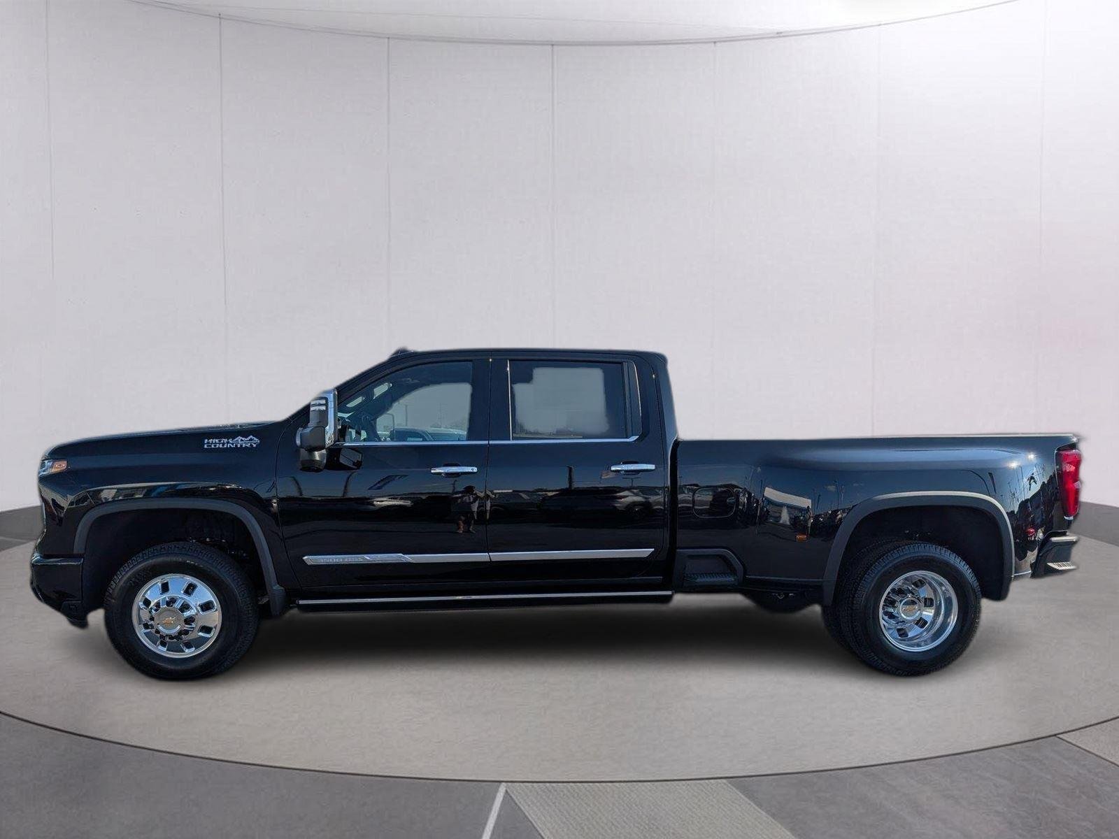 2026 Chevrolet Silverado 3500 HD High Country - Photo 11