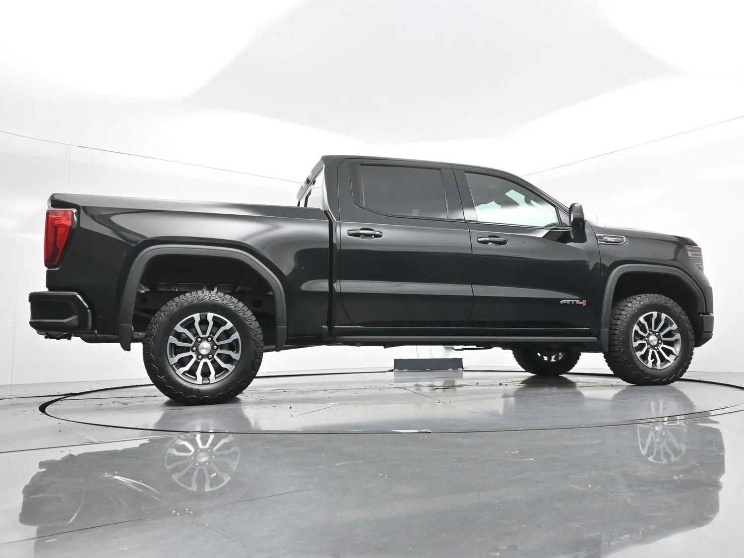 Used 2023 Onyx Black GMC AT4 image 54