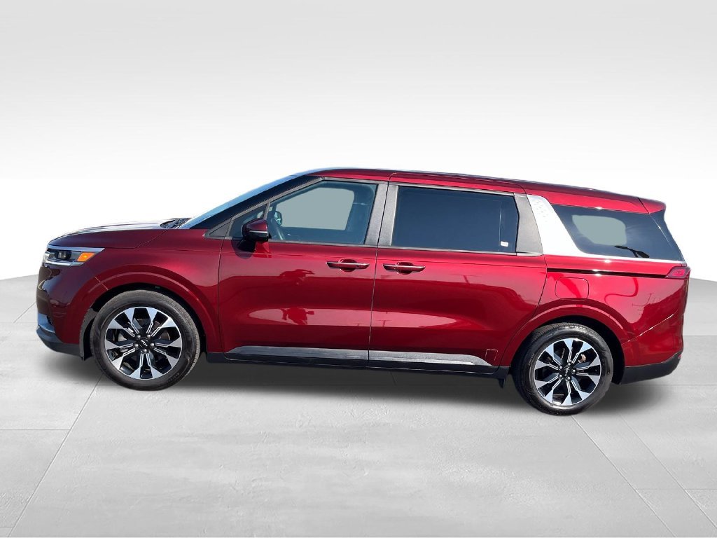 Used 2023 Red Kia EX image 2