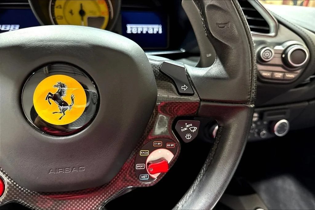 Used 2018 Rosso Corsa Ferrari  image 12