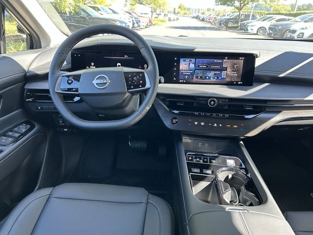 Used 2025 Everest White Pearl Tricoat Nissan SV image 22