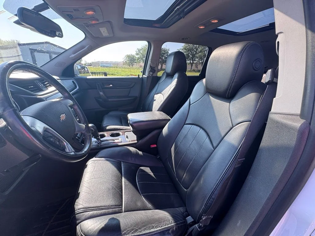 Used 2017 Summit White Chevrolet Premier image 9