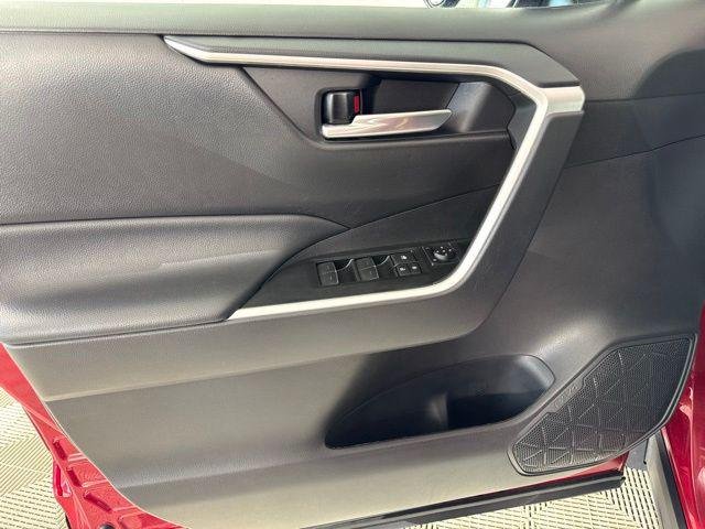 Certified Used 2023 RUBY FLARE PEARL Toyota  image 15
