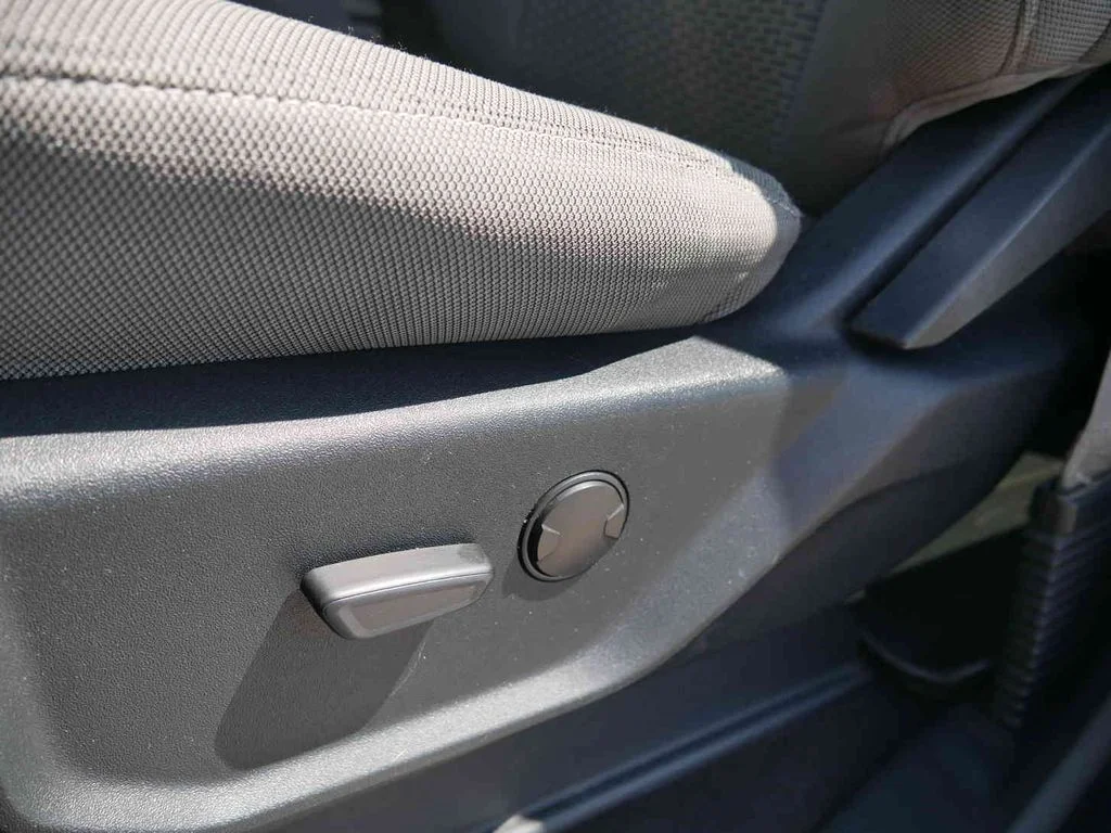 Used 2019 White Ford XLT image 27