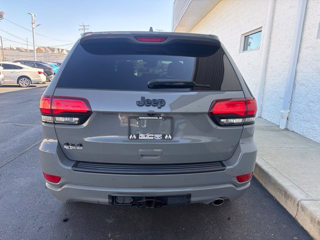 Used 2020 Sting Gray Clearcoat Jeep Altitude image 3