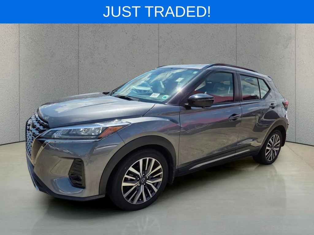 Used 2024 Gray Nissan SR image 9