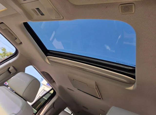 Used 2019 Black GMC Denali image 9