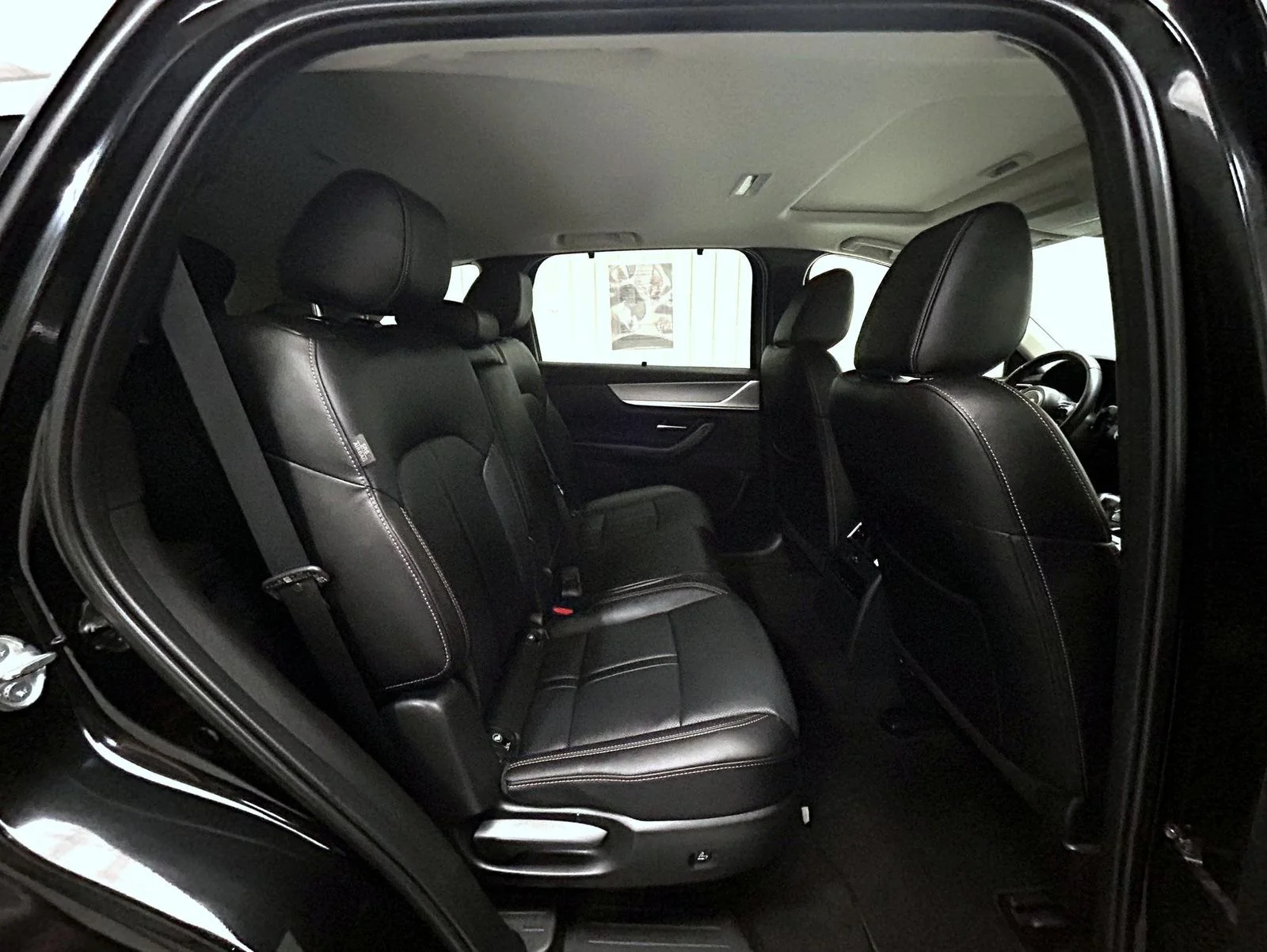 Used 2025 Black Mazda 3.3 Turbo Preferred image 18