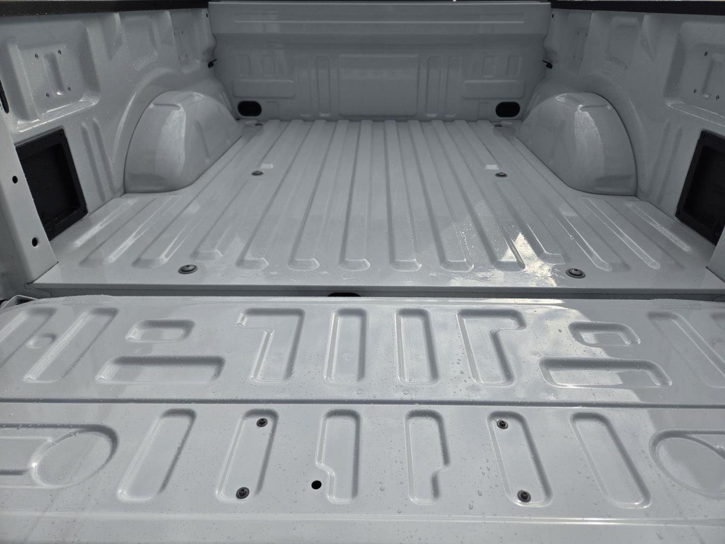 New 2026 Oxford White Ford XL image 20