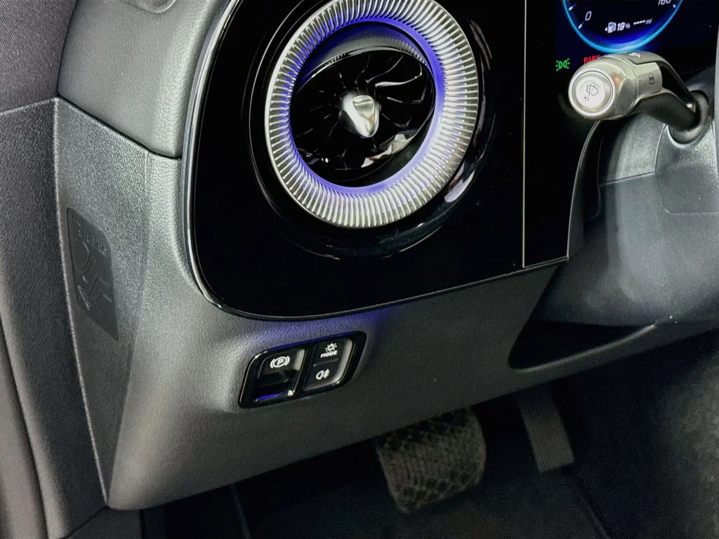New 2027  Mercedes-Benz  image 11