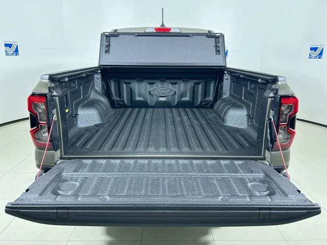 New 2025 MARSH GRAY Ford Lariat w/Sport Appearance, FX4 Off-Road Package & Leveling Kit Super Crew Cab image 11