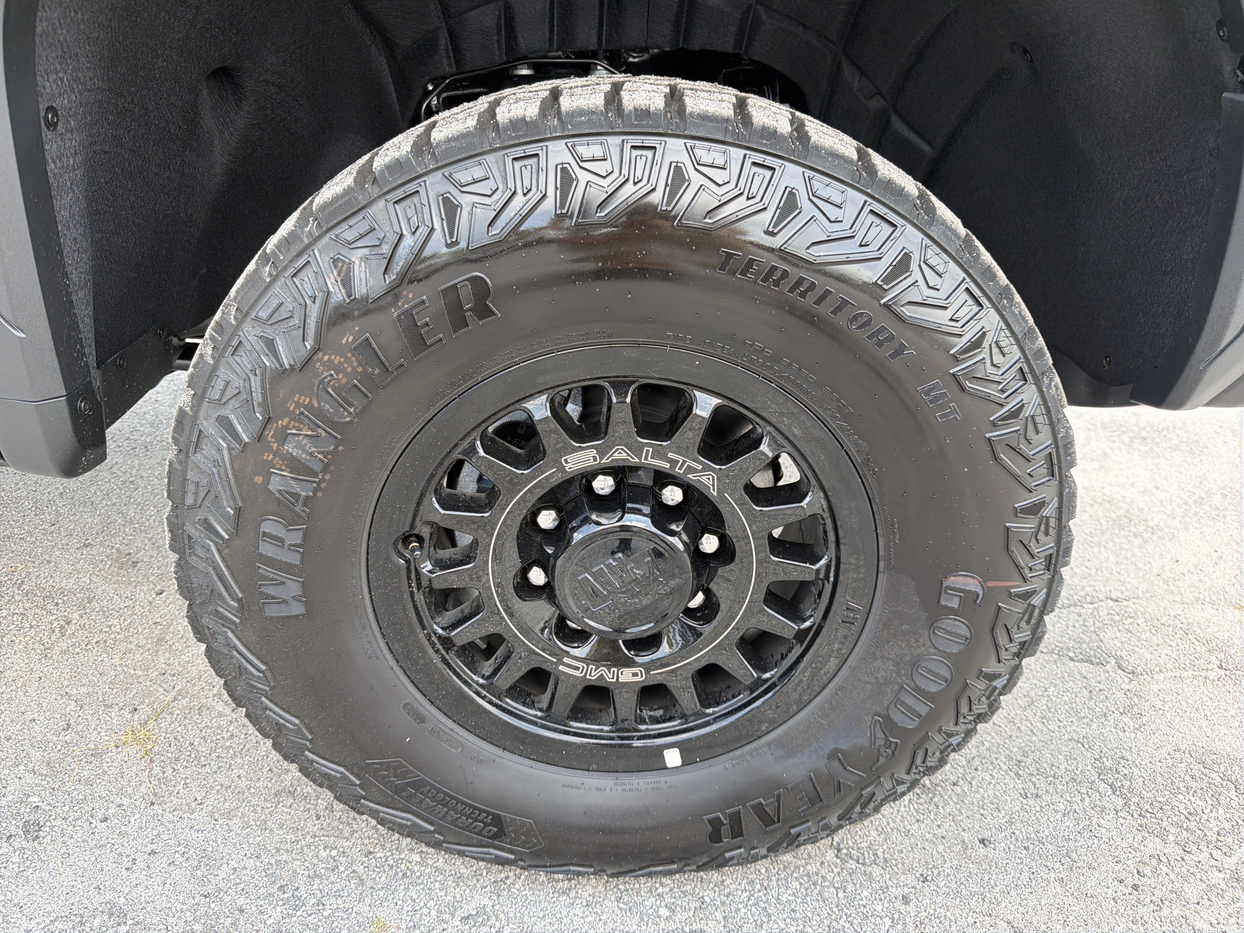 2026 GMC Sierra 2500HD AT4X - Photo 12