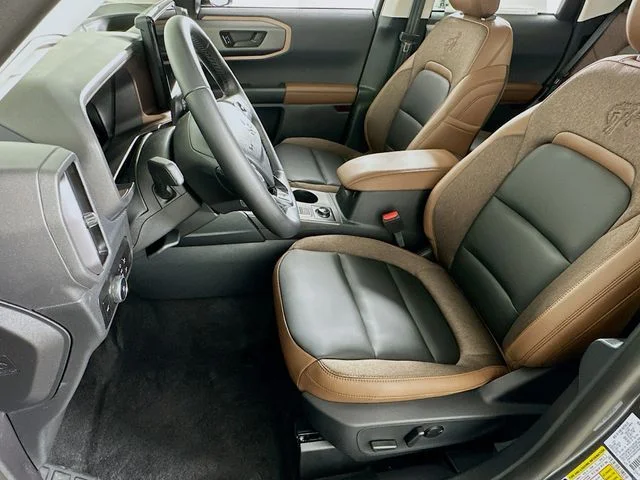 New 2025 Gray Ford Outer Banks image 10