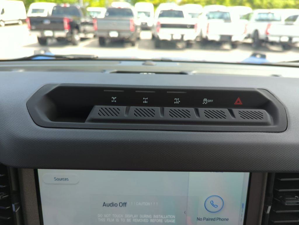 New 2026 Velocity Blue Metallic Ford Badlands® image 30
