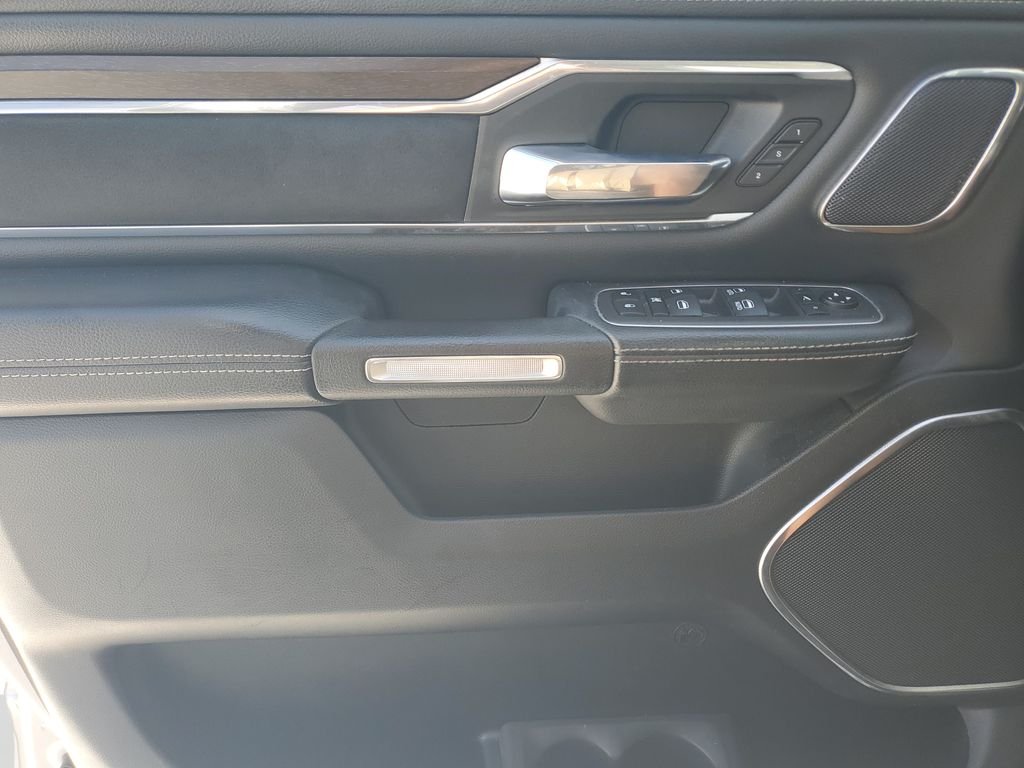 Used 2021 Silver Ram Laramie image 23