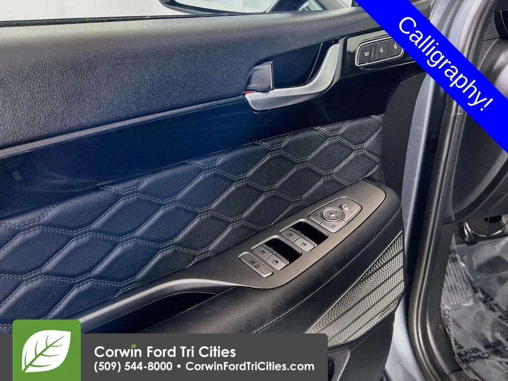 Used 2022 Silver Hyundai Calligraphy image 12