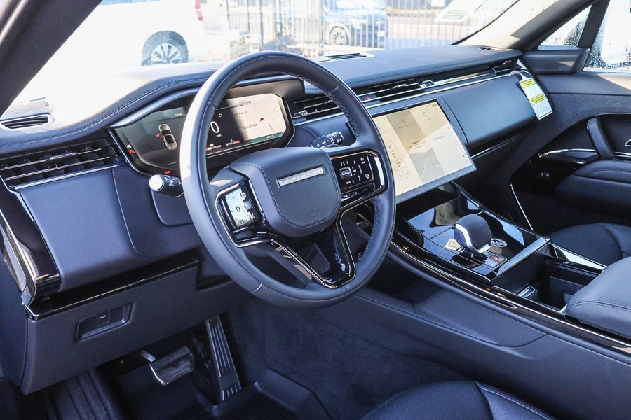 New 2026 Borasco Grey LAND ROVER Dynamic SE image 24